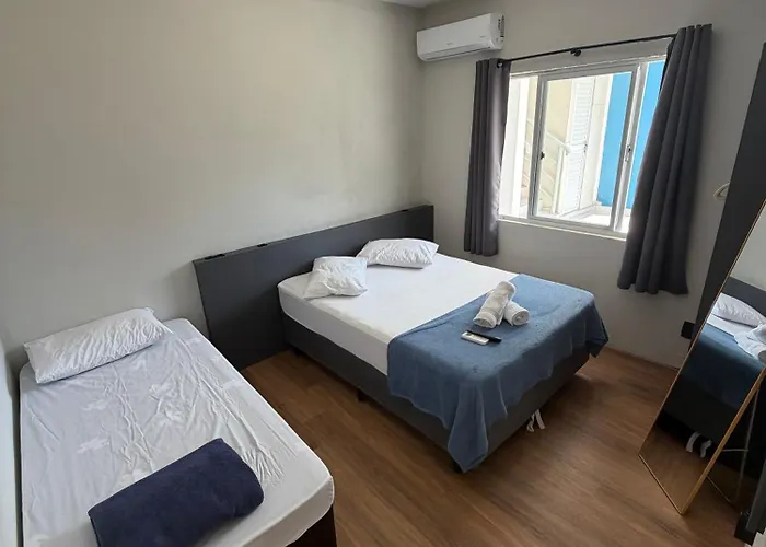 Esquina 8 Apart-Hotel